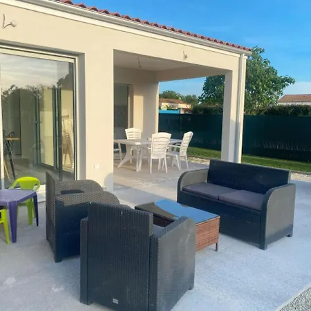 Charmante Maison Ideale Pour Escapade Paisible Proche De Grandes Plages * Grézac