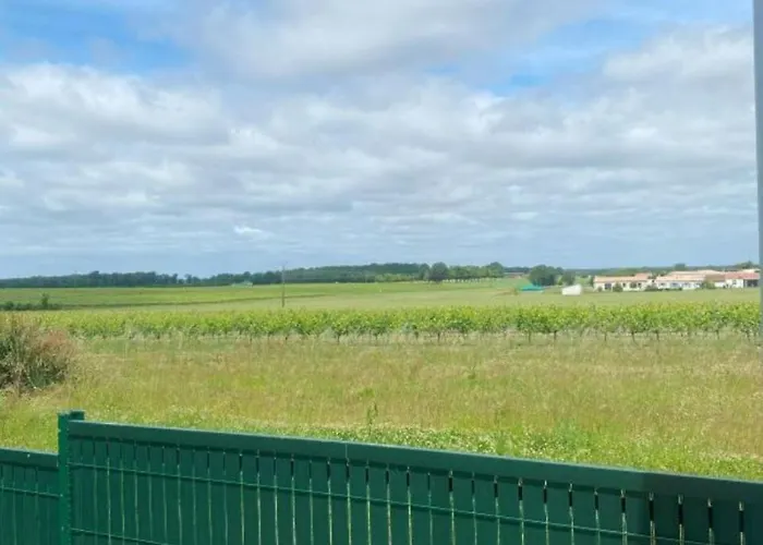 Holiday home Charmante Maison Ideale Pour Escapade Paisible Proche De Grandes Plages